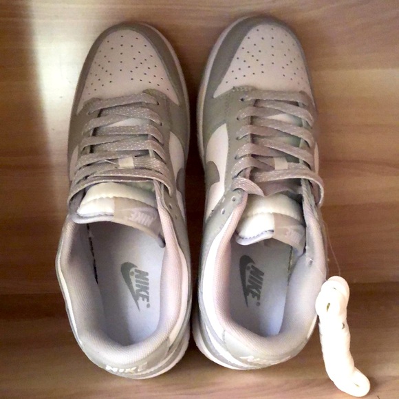 Nike Dunk men’s Sneakers - Picture 1 of 8